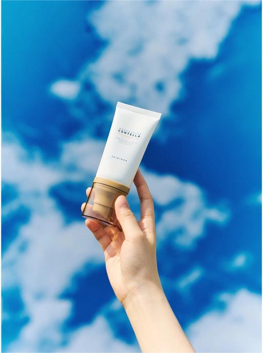 SKIN1004 Madagascar Centella Air-fit Suncream Light SPF 30 PA++++ - 50 ml - Seoulma-skincare