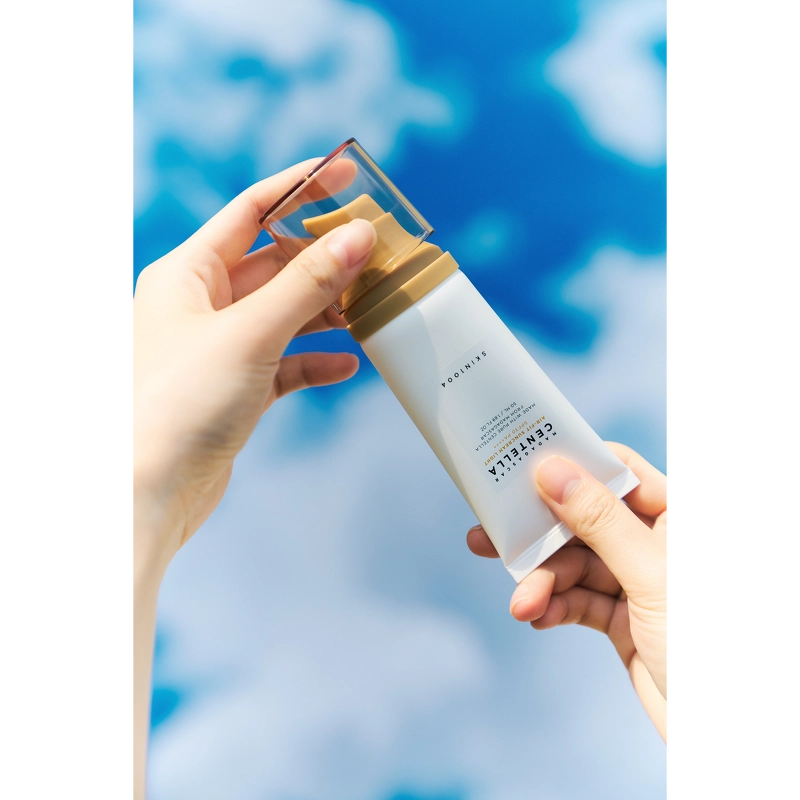 SKIN1004 Madagascar Centella Air-fit Suncream Light SPF 30 PA++++ - 50 ml - Seoulma-skincare